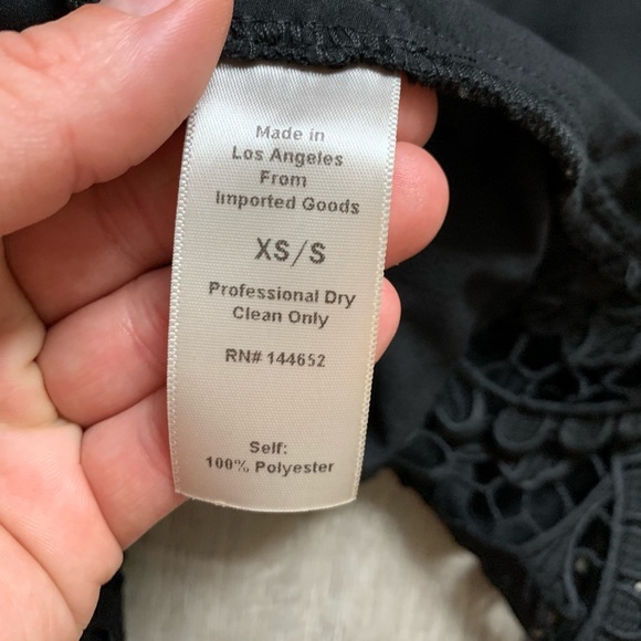 Stone Cold Fox Charlie Blouse Crop Top - Picture 6 of 6